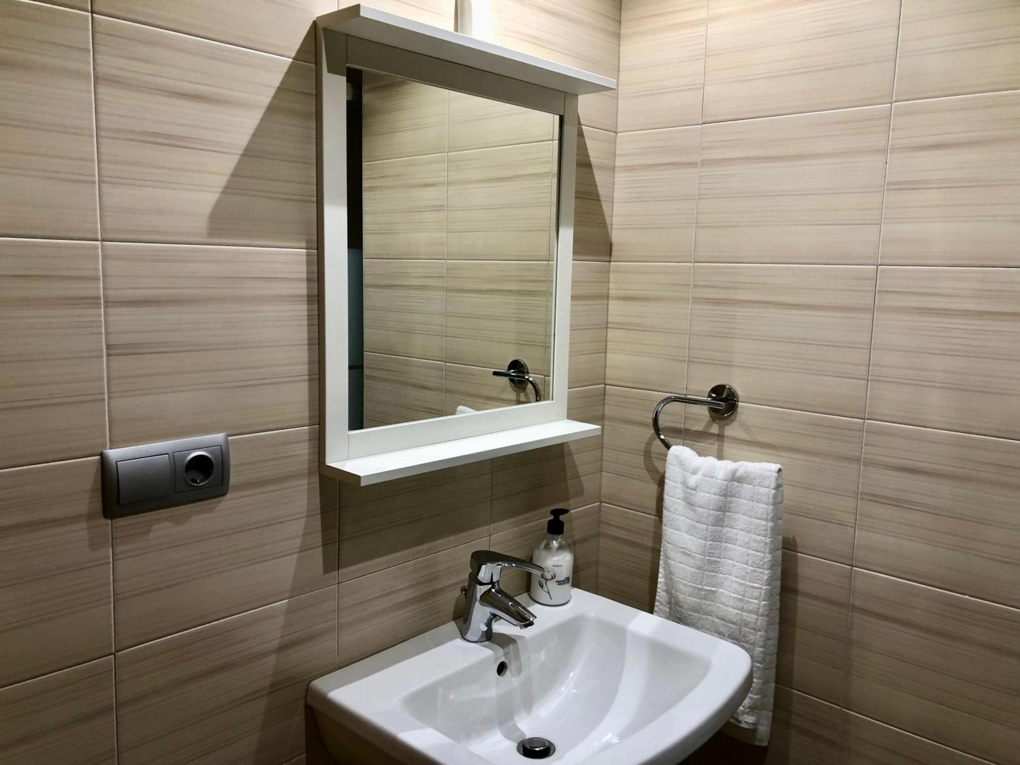 Apartamento Europa Jardin Oviedo Eksteriør billede