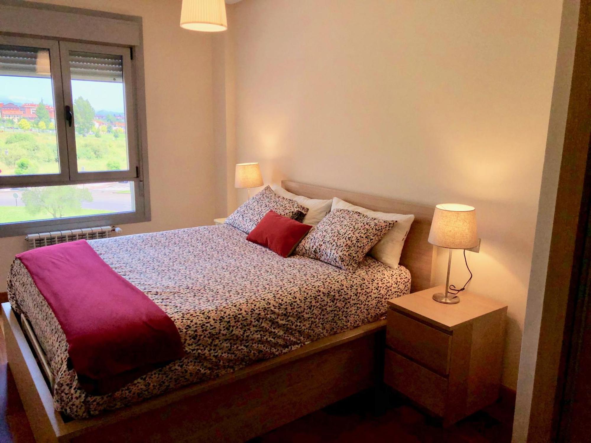 Apartamento Europa Jardin Oviedo Eksteriør billede