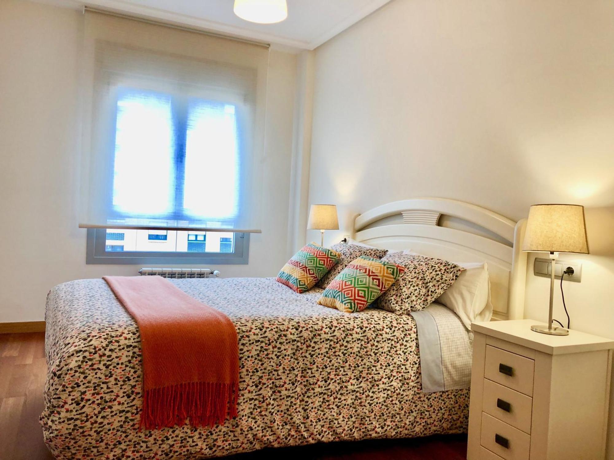 Apartamento Europa Jardin Oviedo Eksteriør billede