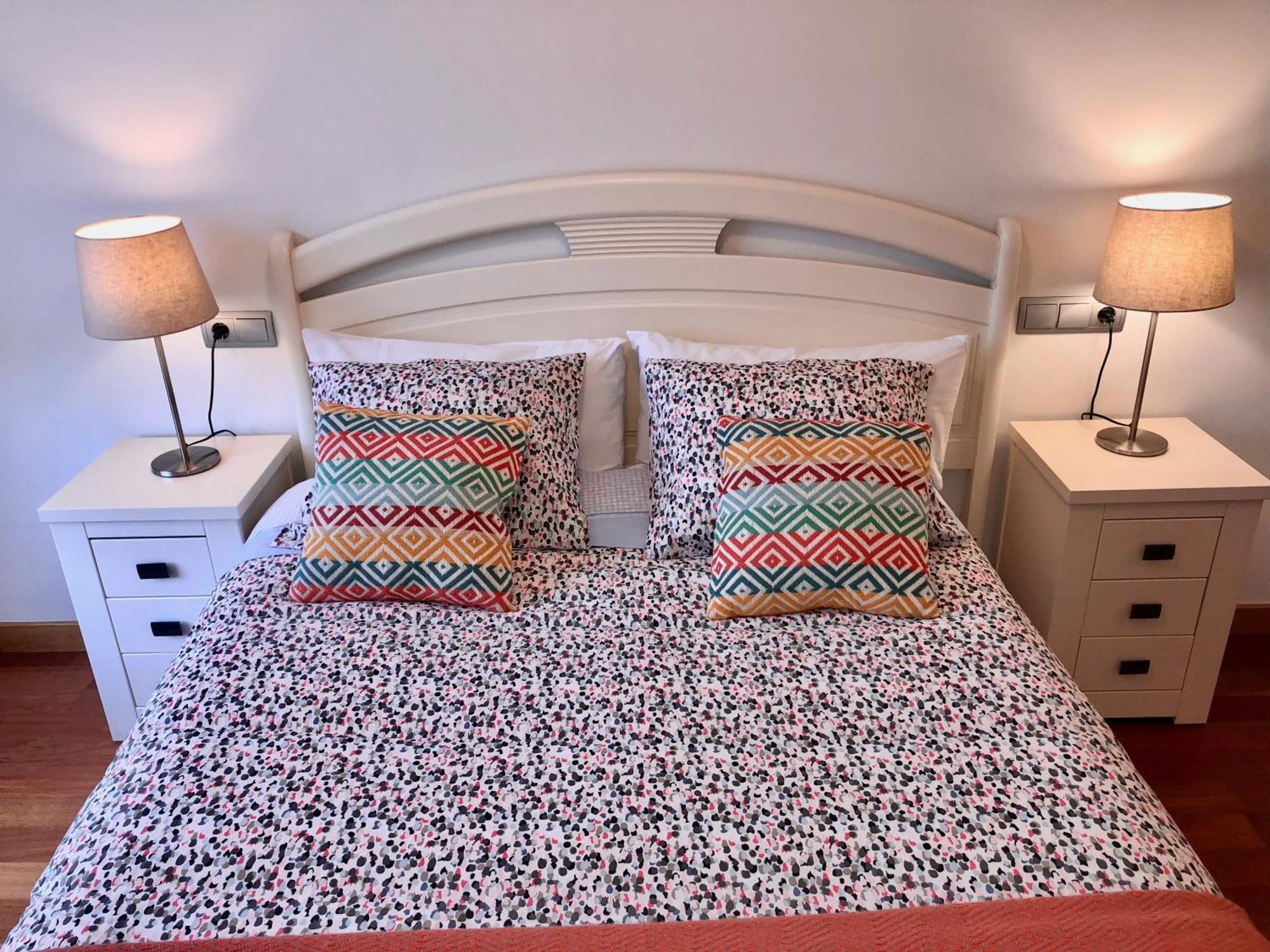 Apartamento Europa Jardin Oviedo Eksteriør billede
