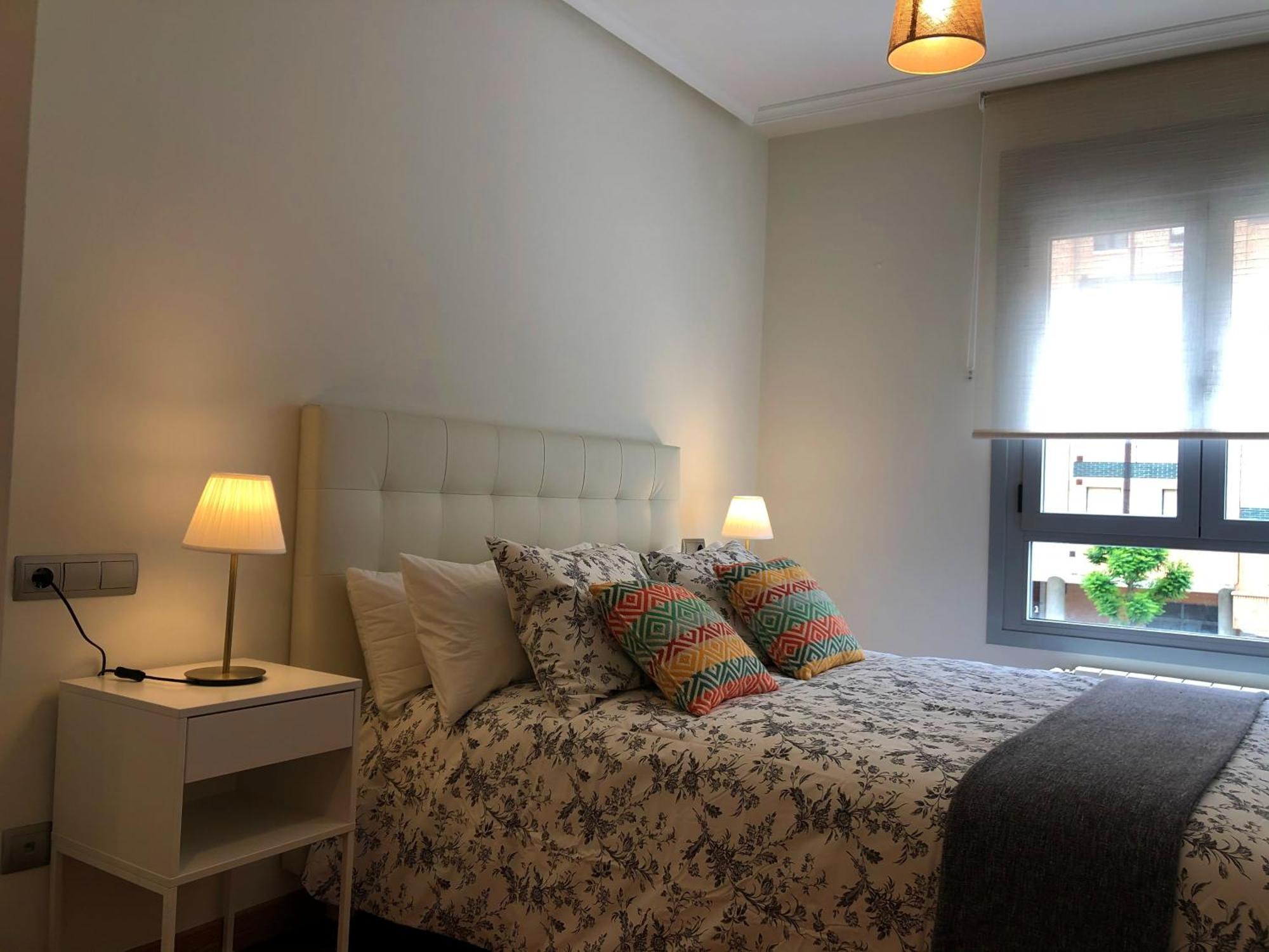 Apartamento Europa Jardin Oviedo Eksteriør billede